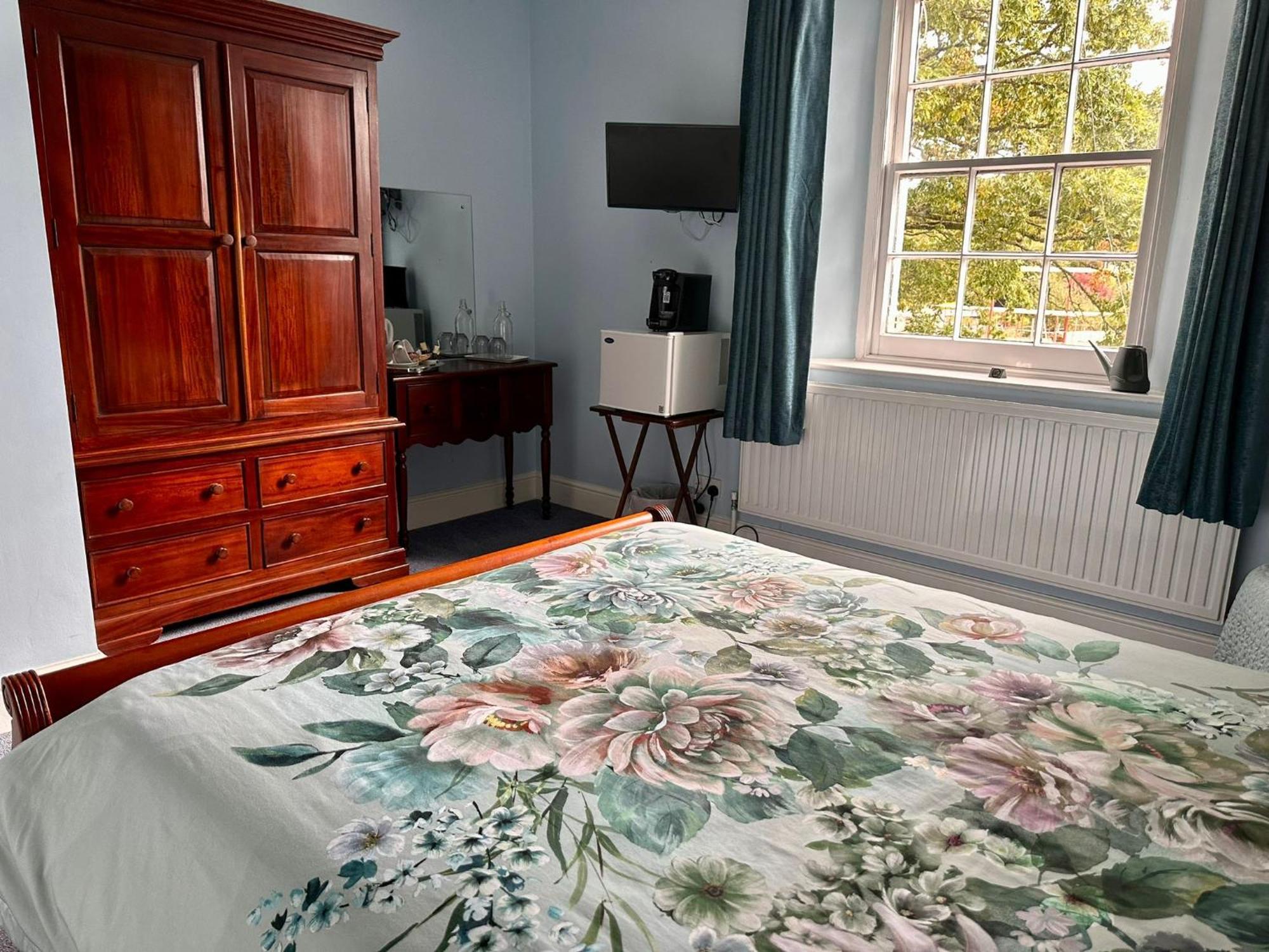 Manor Inn Galmpton Екстериор снимка